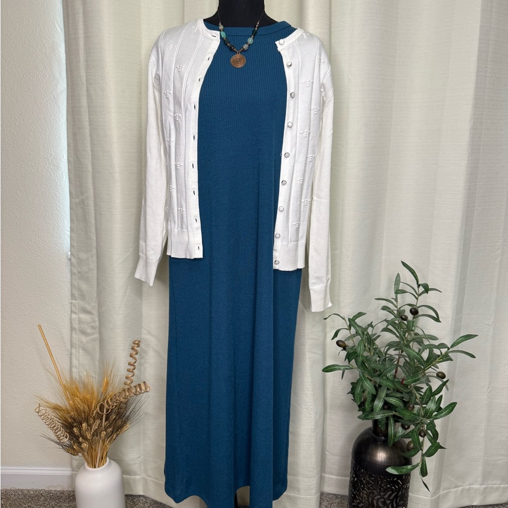 dip Teal Maxi Dress - Picture 4 of 6